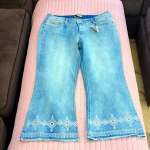New with tags Suzanne Betro jeans
